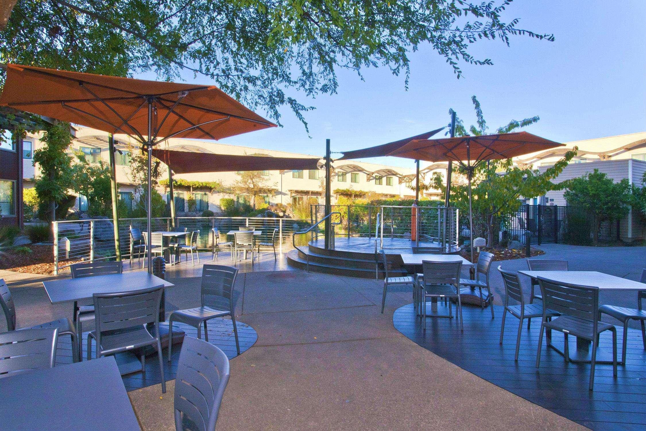 Doubletree By Hilton Napa Valley - American Canyon Exterior foto